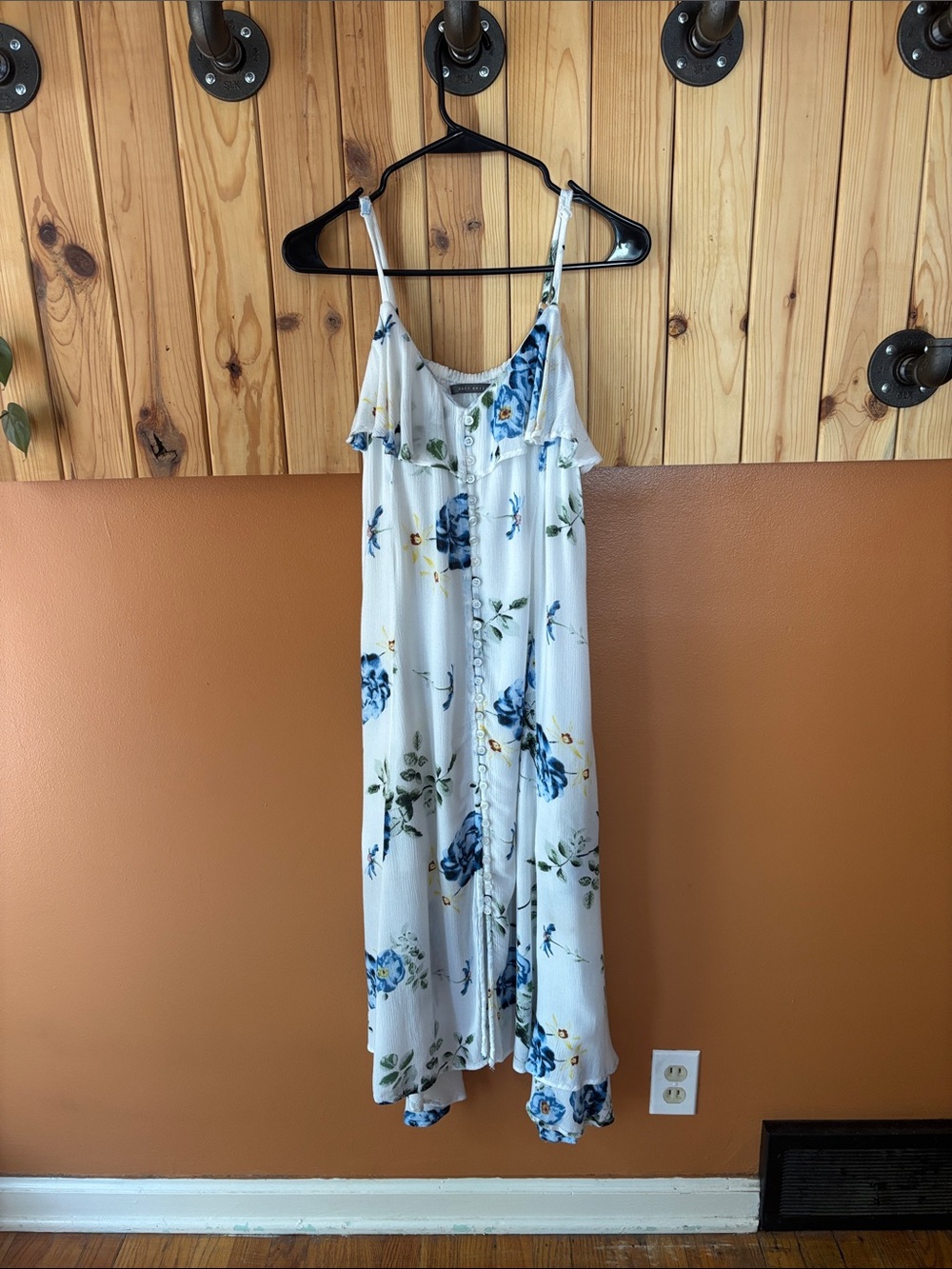 Suzy Shier White Midi Dress with Blue Floral Print